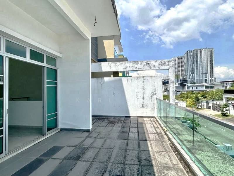 Cluster House for Sale in Taman Kempas Utama (Tebrau) - Karl Lim - Balcony - PropertyGuru.com.my