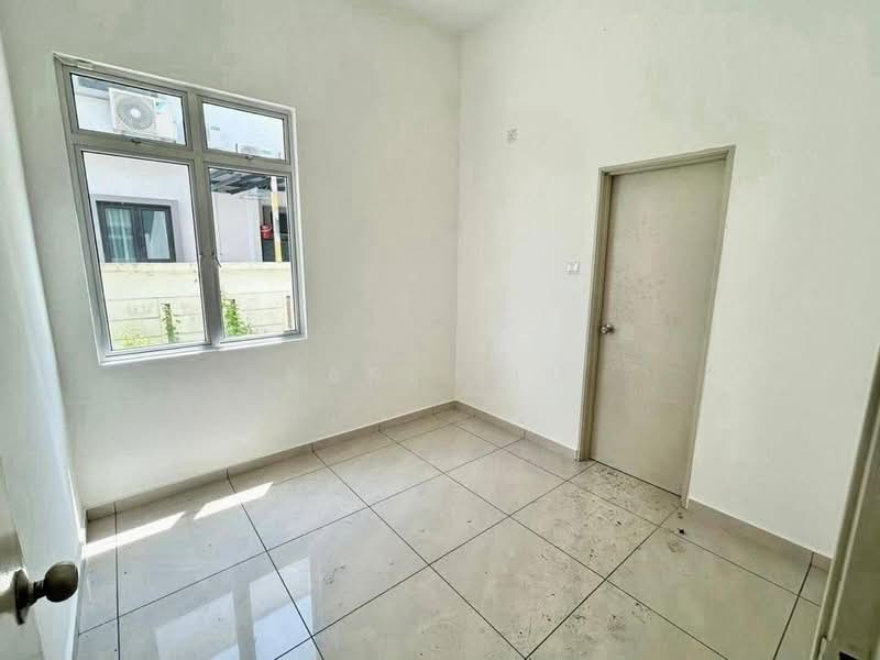 Cluster House for Sale in Taman Kempas Utama (Tebrau) - Karl Lim - PropertyGuru.com.my