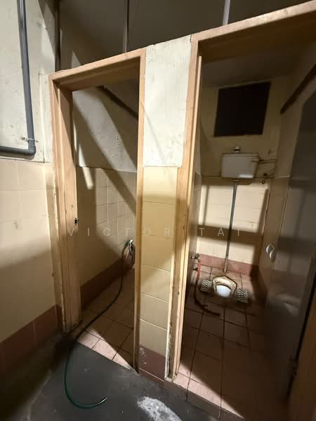Kilang Berkembar untuk Disewa di Eco Business Park 1 (Johor Bahru) - Victor Tai - Bathroom - PropertyGuru.com.my