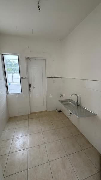 Rumah Teres 2 Tingkat untuk Dijual di Tropicana Heights (Kajang) - Alicia Soo - Kitchen - PropertyGuru.com.my