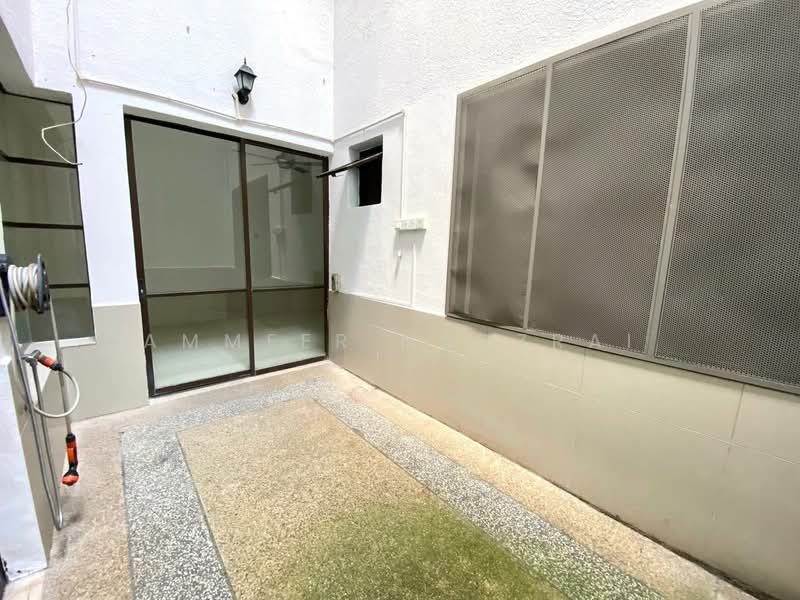 2-storey Terraced House for Sale in Bukit Jelutong (Shah Alam) - Ammeer Nadzrai - Exterior - PropertyGuru.com.my