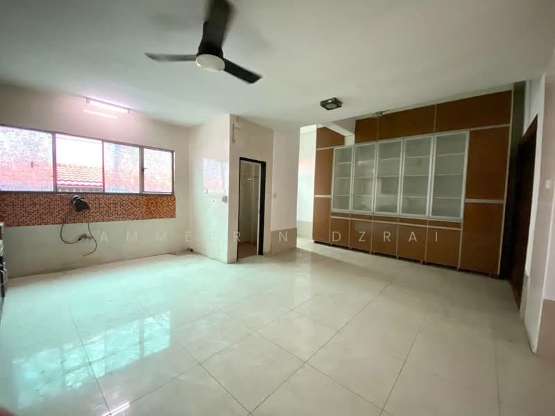 2-storey Terraced House for Sale in Bukit Jelutong (Shah Alam) - Ammeer Nadzrai - Interior - PropertyGuru.com.my
