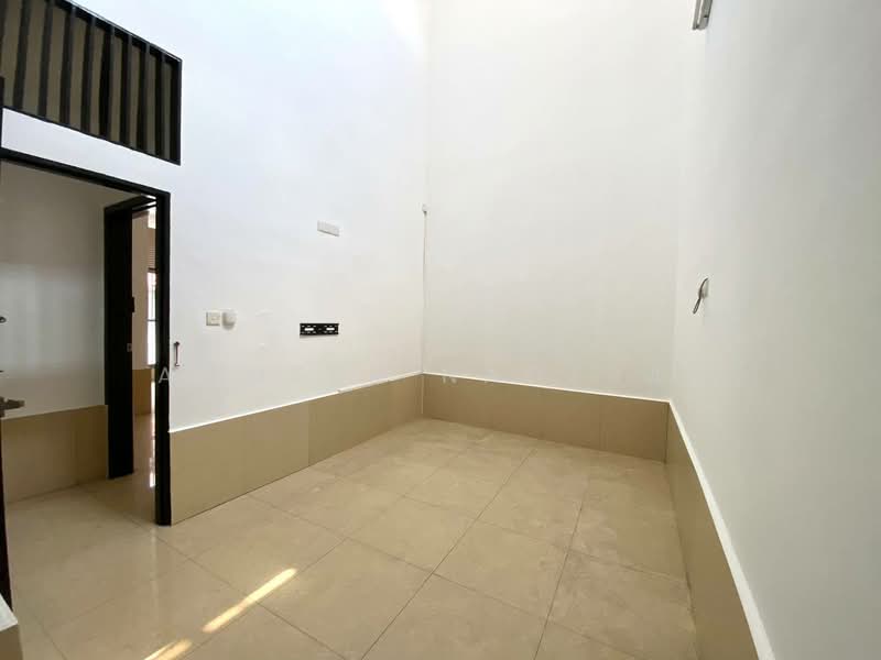 2-storey Terraced House for Sale in Bukit Jelutong (Shah Alam) - Ammeer Nadzrai - Interior - PropertyGuru.com.my