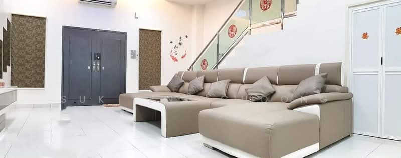 Rumah Teres 2 Tingkat untuk Disewa di Bandar Putra (Kulai) - Suk Teng Choong - Living Room - PropertyGuru.com.my