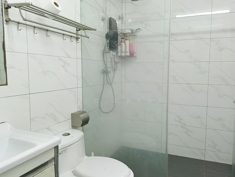 2-storey Terraced House for Sale in Usj 13 (Subang Jaya) - Eric Cheah - Bathroom - PropertyGuru.com.my