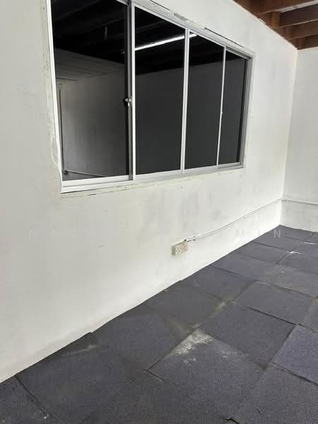 Terrace Factory for Sale in Taman Rasa Utama (Batang Kali) - Nazrin Hakimin - Interior - PropertyGuru.com.my