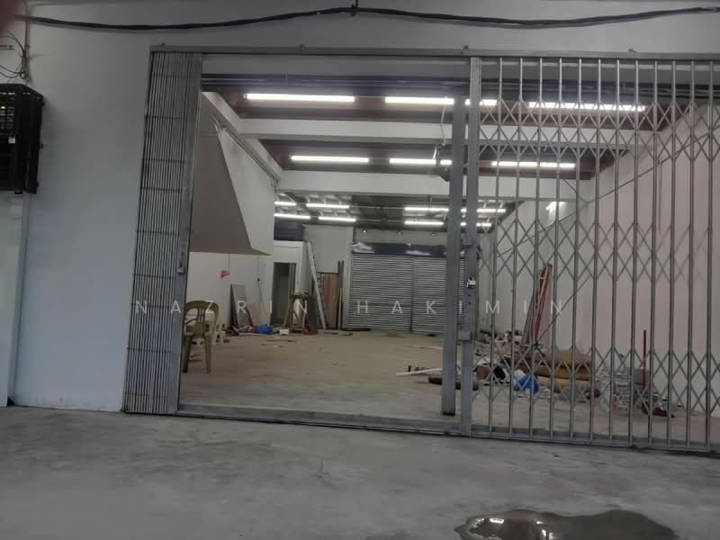 Terrace Factory for Sale in Taman Rasa Utama (Batang Kali) - Nazrin Hakimin - Interior - PropertyGuru.com.my