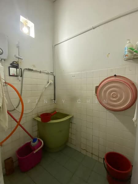 1-storey Terraced House for Sale in Taman Hillview (Ipoh) - PENNY CHEN - Bathroom - PropertyGuru.com.my