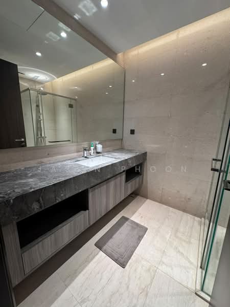 Servis Apartment untuk Disewa di Marriott Residence @ Gurney - Jason Phoon - Bathroom - PropertyGuru.com.my