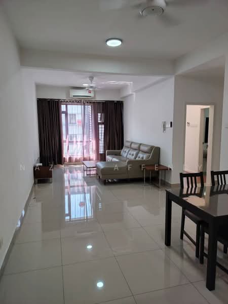 Servis Apartment untuk Disewa di Paramount Utropolis - Nazrin Affendy - Living Room - PropertyGuru.com.my