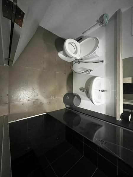 Servis Apartment untuk Disewa di Utropolis Urbano - Nazrin Affendy - Bathroom - PropertyGuru.com.my
