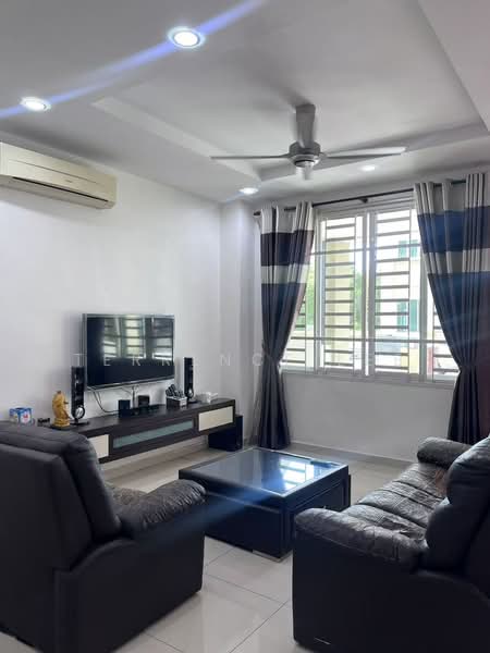 Rumah Teres 3-Tingkat untuk Dijual di Taman Beduk Indah (Sungai Bakap) - Terrence Lee - Living Room - PropertyGuru.com.my
