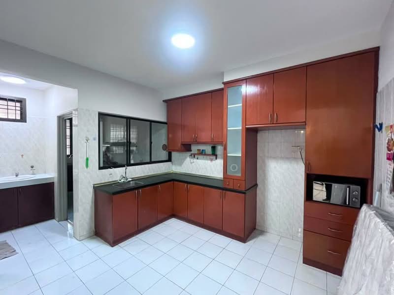 Rumah Teres 2 Tingkat untuk Disewa di Taman Mount Austin (Tebrau) - JY NYO - Kitchen - PropertyGuru.com.my