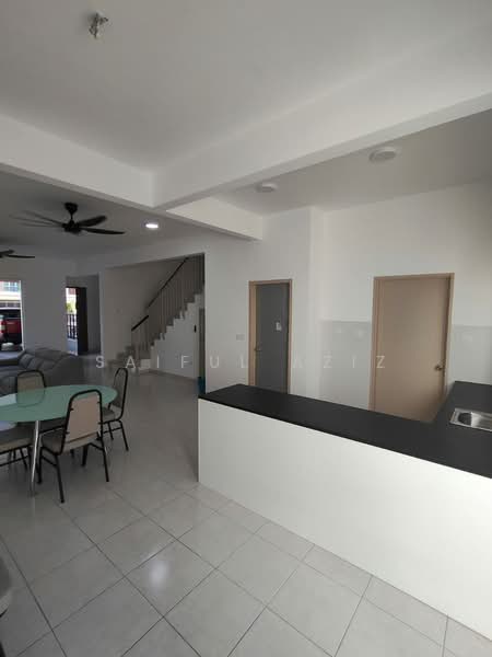 Rumah Teres 2 Tingkat untuk Disewa di Semenyih (Selangor) - Saiful Aziz - Living Room - PropertyGuru.com.my