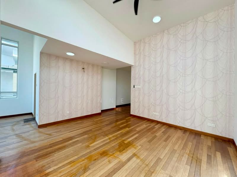 Bungalow House untuk Dijual di Casa Idaman (Setia Alam) - Joanne Tan - Living Room - PropertyGuru.com.my