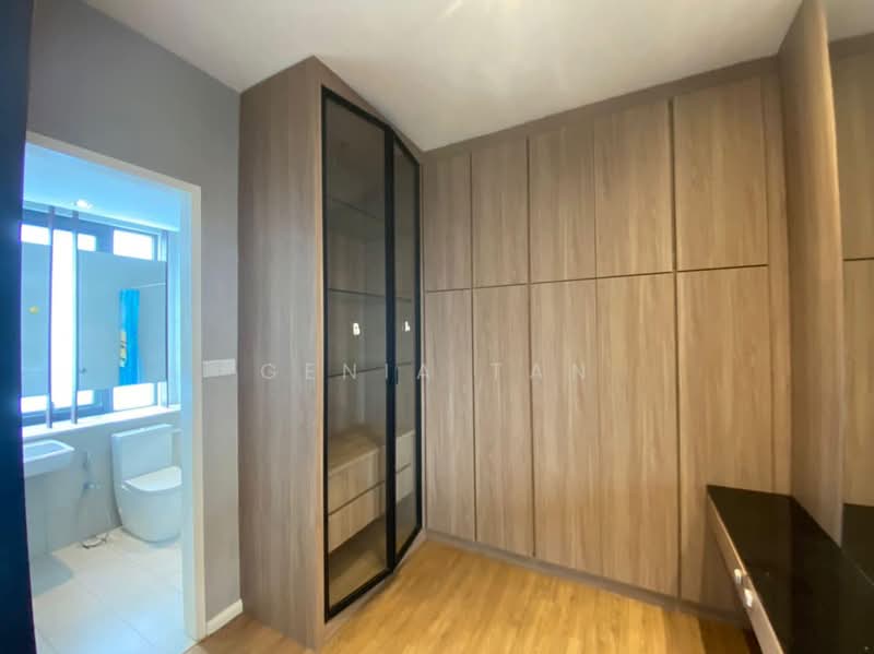 Pangsapuri untuk Dijual di Senibong Cove - The WaterEdge Residences - Genia Tan - Bathroom - PropertyGuru.com.my