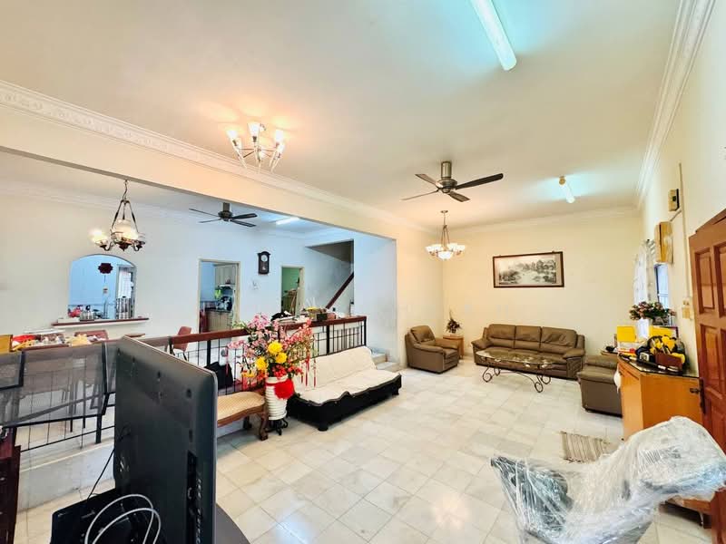 2-storey Terraced House for Sale in Bukit Jelutong (Shah Alam) - Nana Cheah - PropertyGuru.com.my