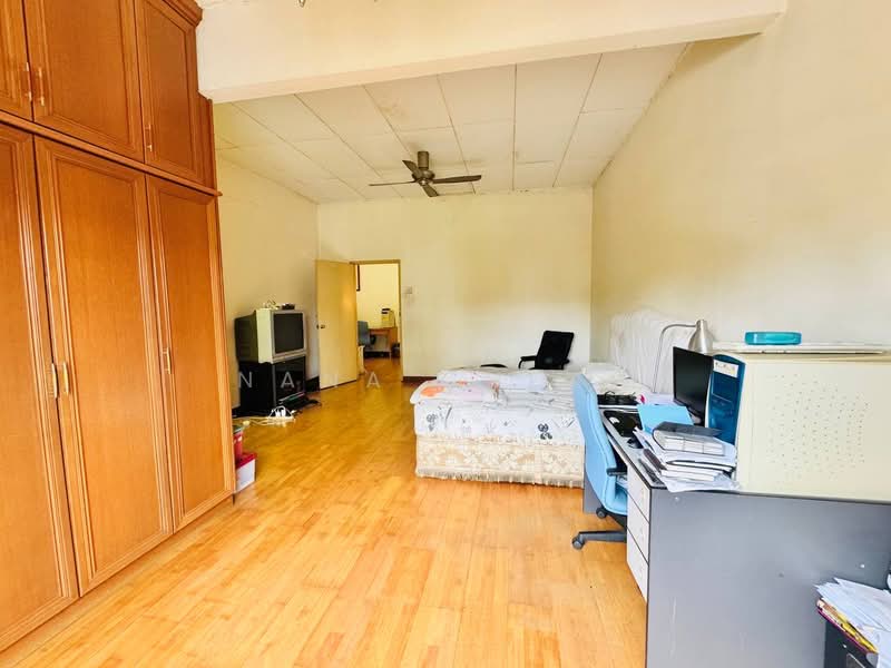 2-storey Terraced House for Sale in Bukit Jelutong (Shah Alam) - Nana Cheah - PropertyGuru.com.my