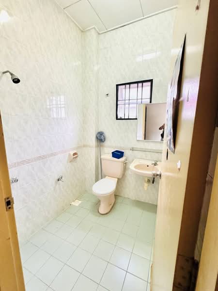 2-storey Terraced House for Sale in Bukit Jelutong (Shah Alam) - Nana Cheah - PropertyGuru.com.my