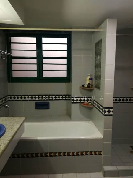 Kondominium untuk Dijual di The Straits View Condominium - Merry Chua - Bathroom - PropertyGuru.com.my