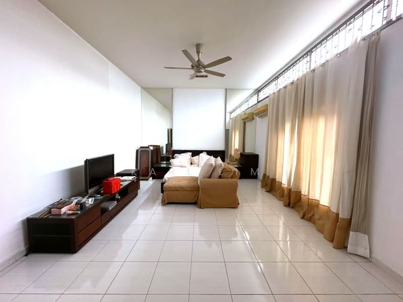 Rumah Teres 2 Tingkat untuk Dijual di Setia Tropika (Johor Bahru) - Karl Lim - Bedroom - PropertyGuru.com.my