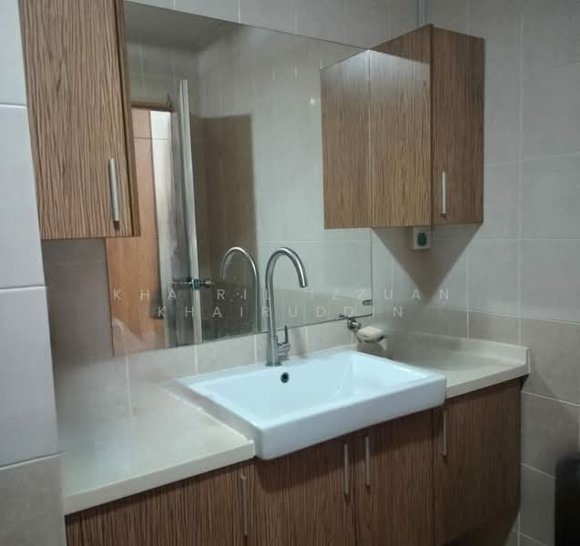 Rumah Teres 2 Tingkat untuk Dijual di Sunway Alam Suria (Shah Alam) - Khairil Izzuan Khairuddin - Master Bathroom - PropertyGuru.com.my