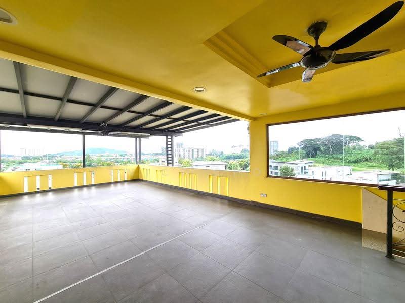 Bungalow House for Sale in Mines Resort City (Seri Kembangan) - Venice Chong - Balcony - PropertyGuru.com.my