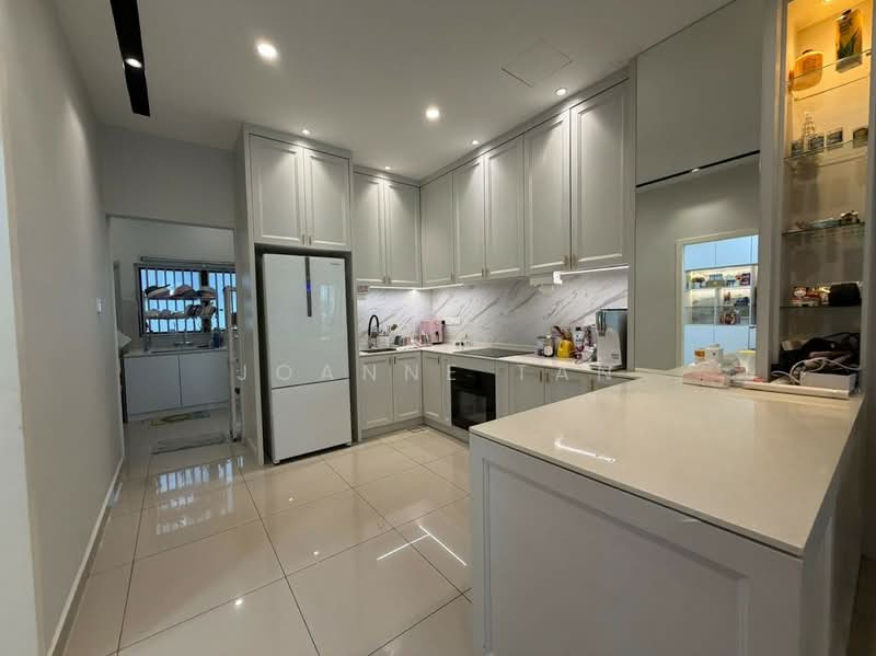 2.5-storey Terraced House for Sale in Setia Utama (Setia Alam) - Joanne Tan - Kitchen - PropertyGuru.com.my