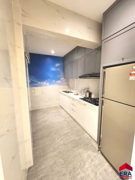 Service Residence for Sale at D'Secret Garden 2 (Pangsapuri Kempas Indah 2) - Miss Shee - Kitchen - PropertyGuru.com.my