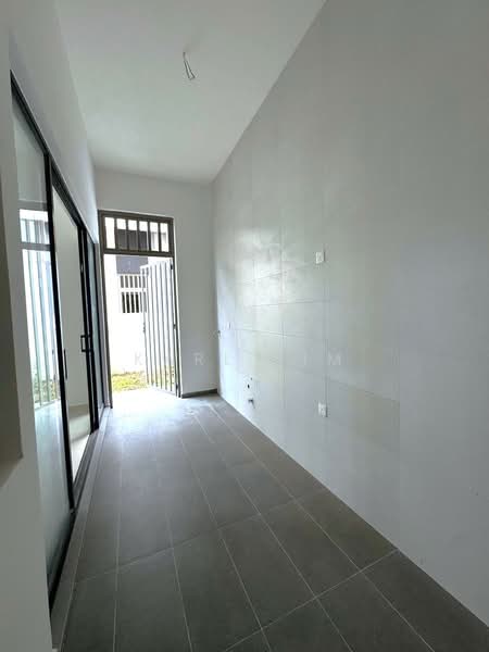 Rumah Kluster untuk Dijual di Taman JP Perdana (Johor Bahru) - Karl Lim - Entrance - PropertyGuru.com.my