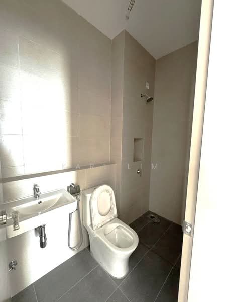Rumah Kluster untuk Dijual di Taman JP Perdana (Johor Bahru) - Karl Lim - Bathroom - PropertyGuru.com.my