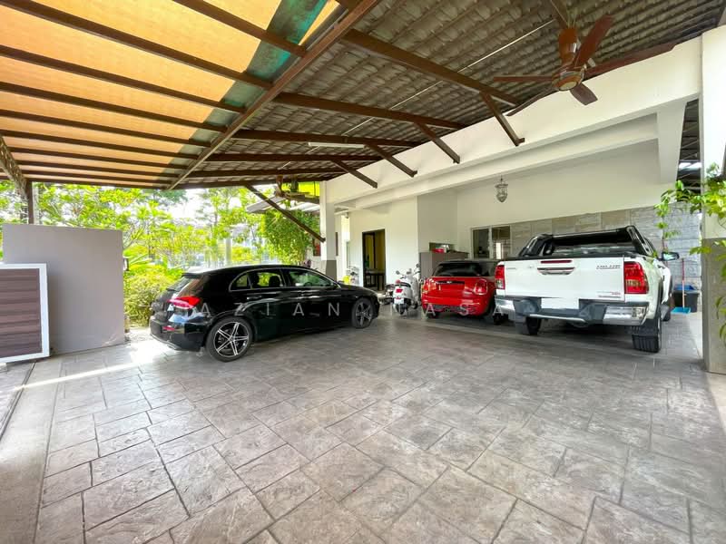 Rumah Banglo untuk Dijual di Seksyen 13 (Shah Alam) - Azian Nasa - PropertyGuru.com.my