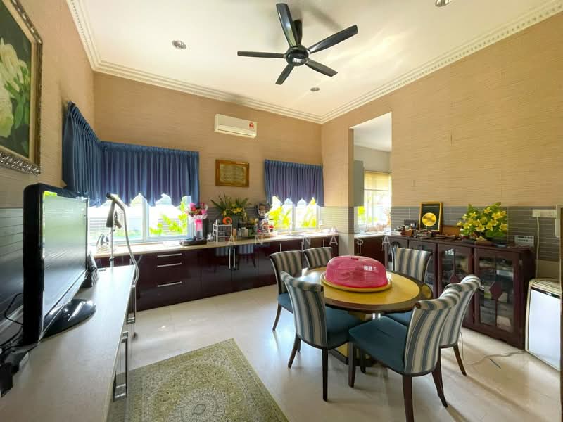 Rumah Banglo untuk Dijual di Seksyen 13 (Shah Alam) - Azian Nasa - PropertyGuru.com.my