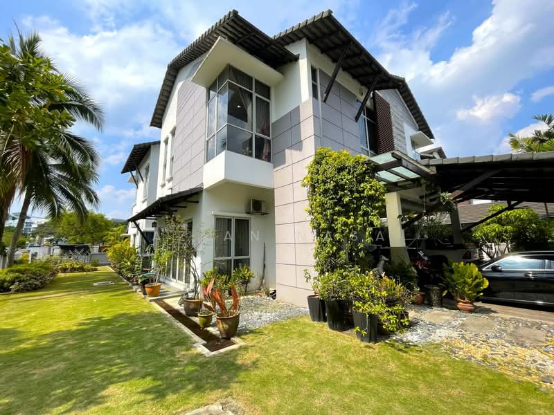 Rumah Banglo untuk Dijual di Seksyen 13 (Shah Alam) - Azian Nasa - PropertyGuru.com.my