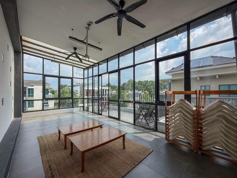 Rumah Banglo untuk Dijual di Shah Alam (Selangor) - Ammeer Nadzrai - Balcony - PropertyGuru.com.my