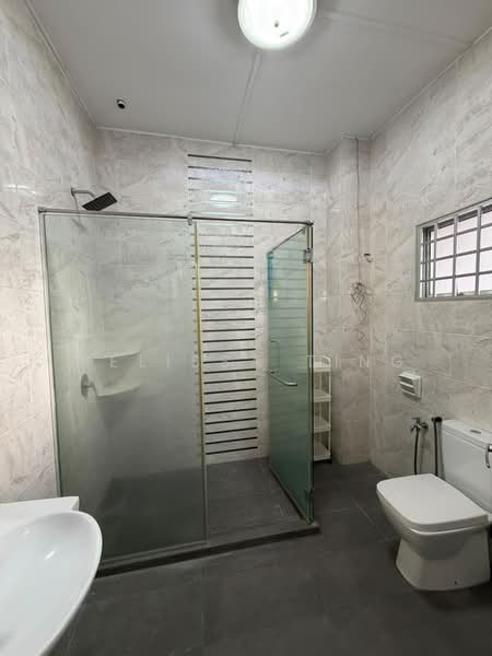Semi-Detached House for Sale in Seksyen 9 (Shah Alam) - Melissa Ting - Bathroom - PropertyGuru.com.my