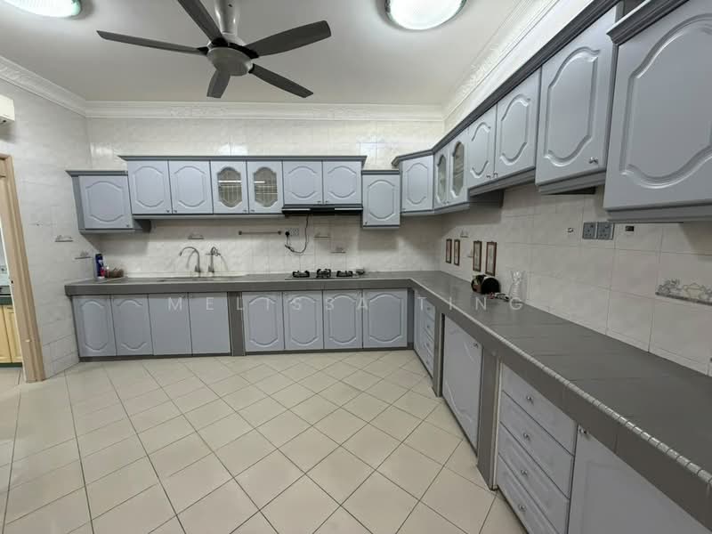 Semi-Detached House for Sale in Seksyen 9 (Shah Alam) - Melissa Ting - Kitchen - PropertyGuru.com.my