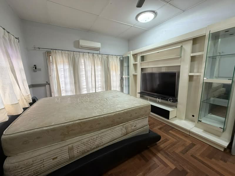 Semi-Detached House for Sale in Seksyen 9 (Shah Alam) - Melissa Ting - Bedroom - PropertyGuru.com.my