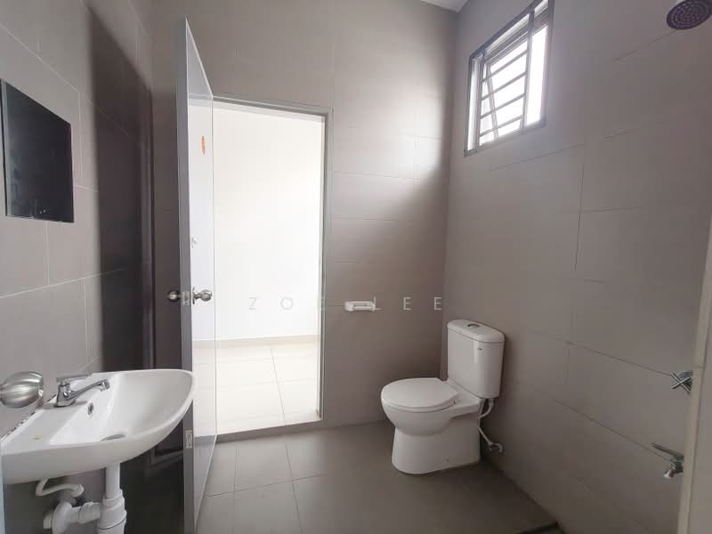 2-storey Terraced House for Sale in Iskandar Puteri (Nusajaya) (Johor) - Zoe Lee - Bathroom - PropertyGuru.com.my
