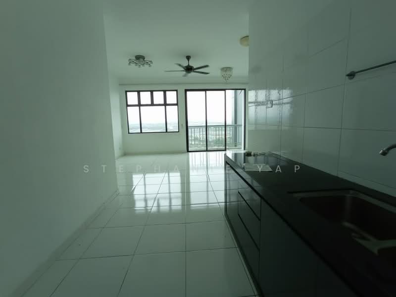 Servis Apartment untuk Disewa di The Sky Executive Suites - Stephanie Yap - Kitchen - PropertyGuru.com.my