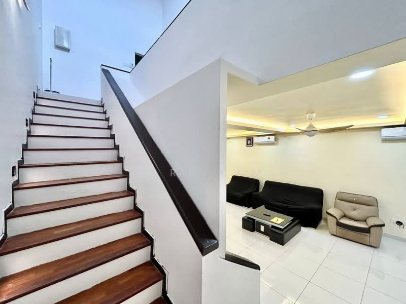 2-storey Terraced House for Sale in Taman Mutiara Rini (Skudai) - Karl Lim - Living Room - PropertyGuru.com.my