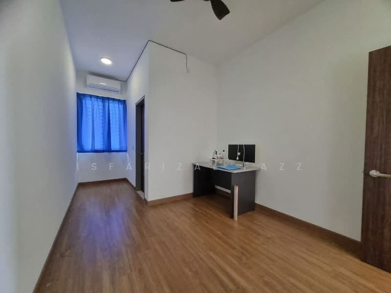 Terraced House for Sale in Elmina (Shah Alam) - Isfarizal fazz - Study - PropertyGuru.com.my