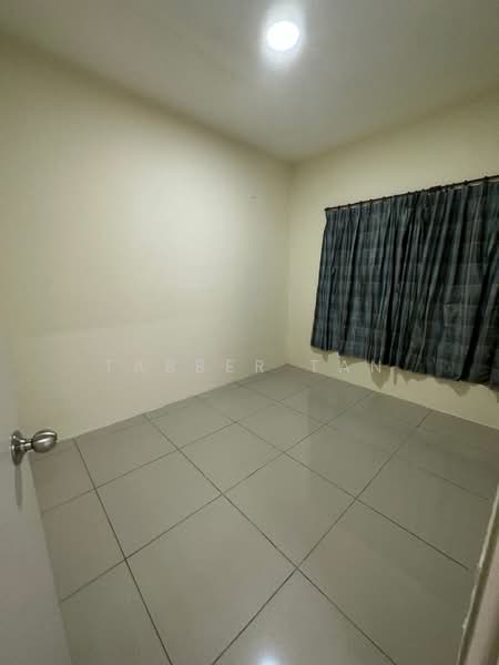 Condominium for Sale at Imperial Residence - Tabber Tan - Bedroom - PropertyGuru.com.my