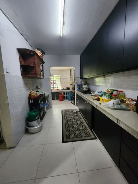 Rumah Teres 2 Tingkat untuk Dijual di Seksyen 19 (Shah Alam) - Zulhilmi Zakaria - Kitchen - PropertyGuru.com.my