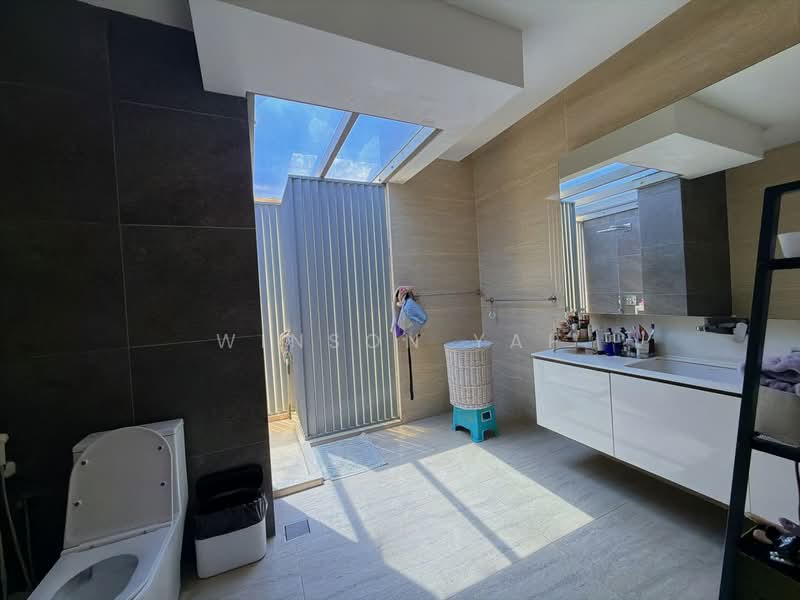Bungalow for Sale in Taman Molek (Johor Bahru) - Winson Yap - Bathroom - PropertyGuru.com.my