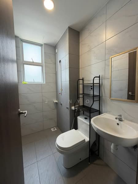 Kediaman Servis untuk Disewa di SKS Habitat - JY NYO - Bathroom - PropertyGuru.com.my