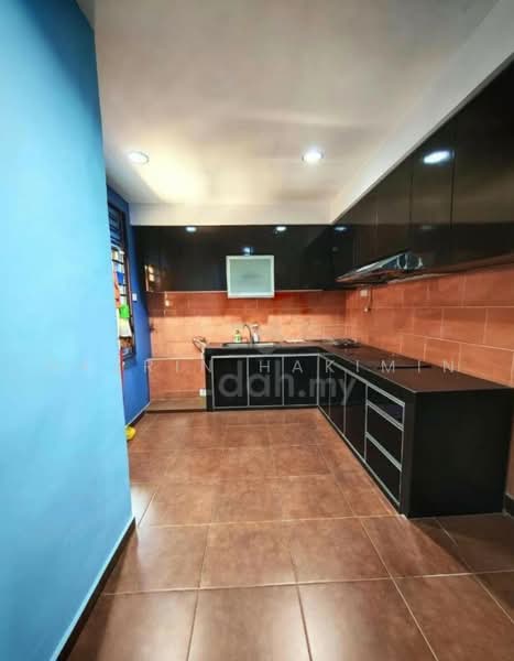 Terraced House for Sale in Bandar Seri Impian (Kluang) - Nazrin Hakimin - Kitchen - PropertyGuru.com.my