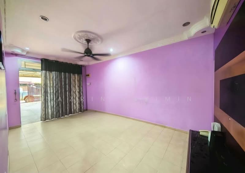 Terraced House for Sale in Bandar Seri Impian (Kluang) - Nazrin Hakimin - Living Room - PropertyGuru.com.my