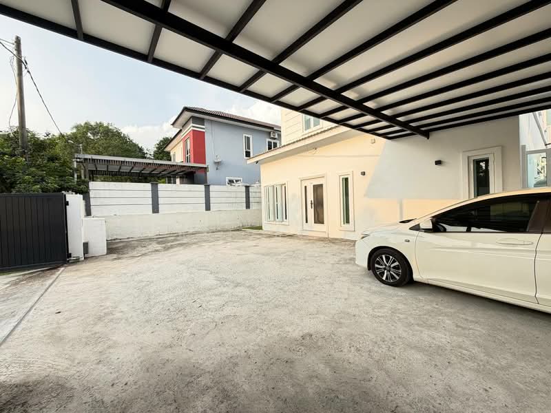 Bungalow for Sale in Kajang (Selangor) - Isfarizal fazz - Exterior - PropertyGuru.com.my