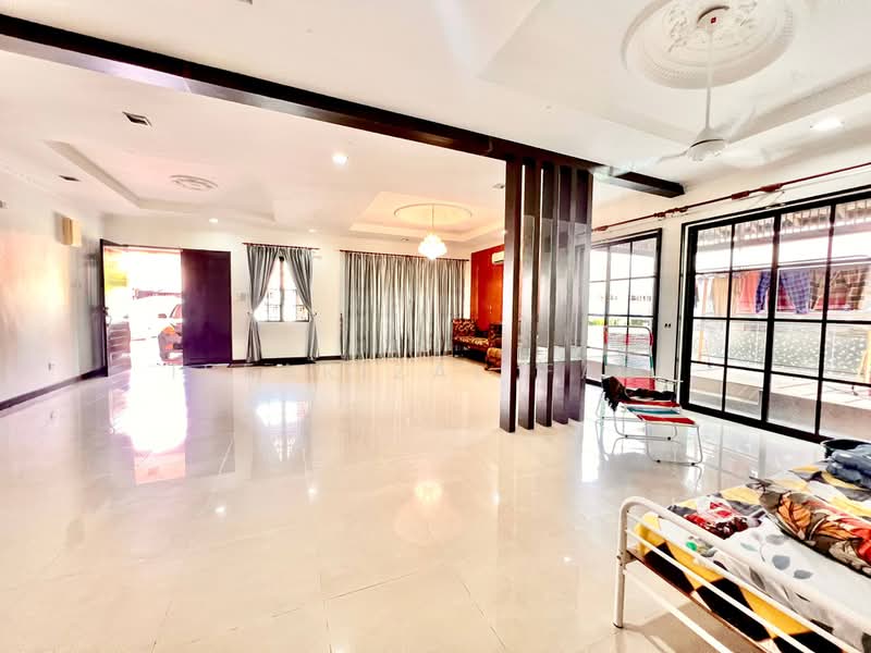 Bungalow House untuk Dijual di Shah Alam (Selangor) - Isfarizal fazz - Living Room - PropertyGuru.com.my